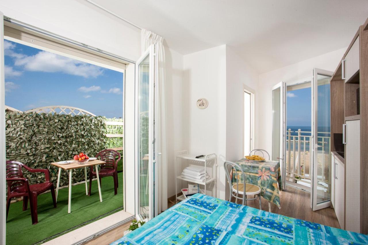 Beach Residence Gabicce Mare Zewnętrze zdjęcie